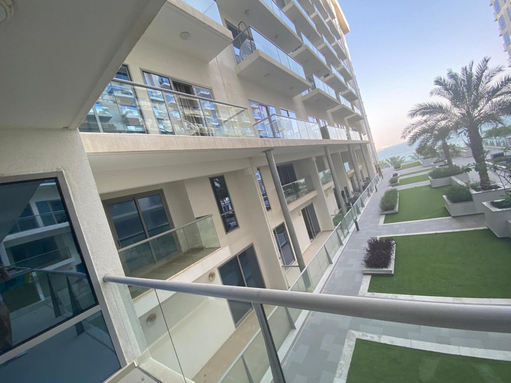Marjan Island Beautiful Sea Side View Luxury Khaimah Uae Apartment